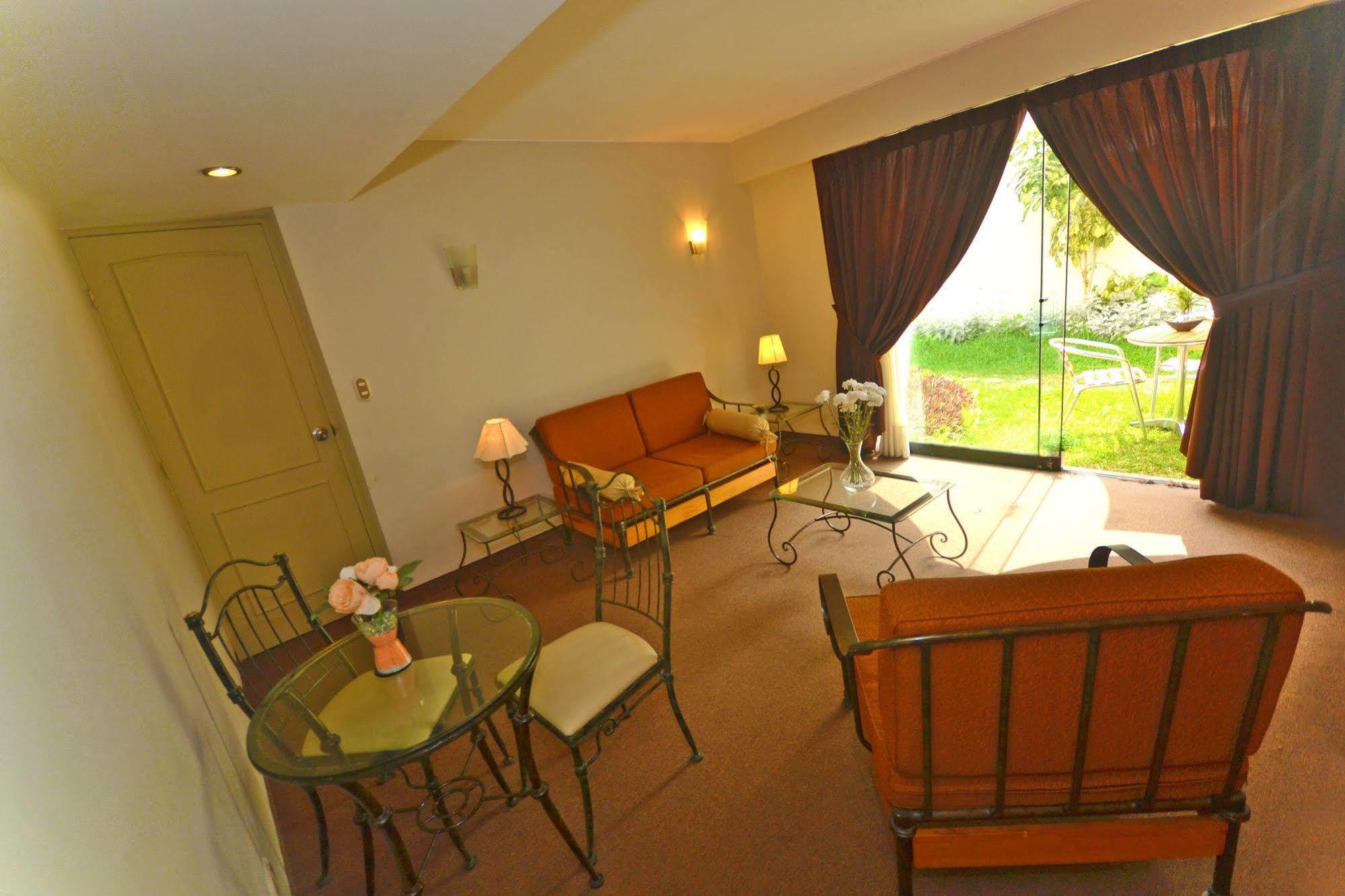 Suites Antique Apart Hotel Lima Bagian luar foto